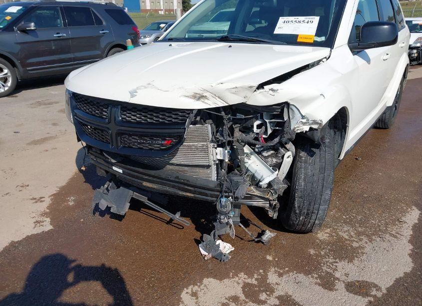 Photo 6 of 2019 Dodge Journey SE (VIN 3C4PDCBB1KT773732)