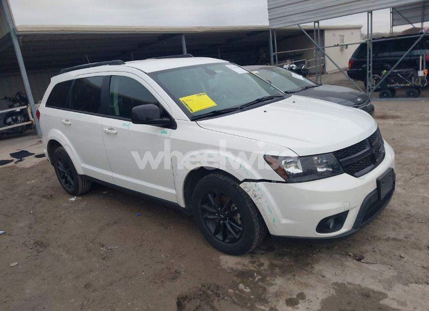 2019 Dodge Journey SE (VIN 3C4PDCBB1KT798842) main photo