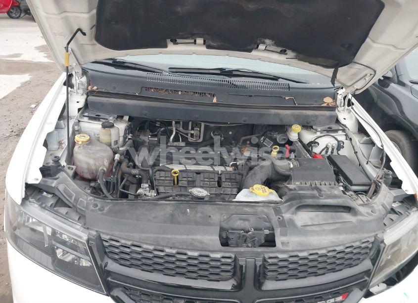 Photo 10 of 2019 Dodge Journey SE (VIN 3C4PDCBB1KT798842)