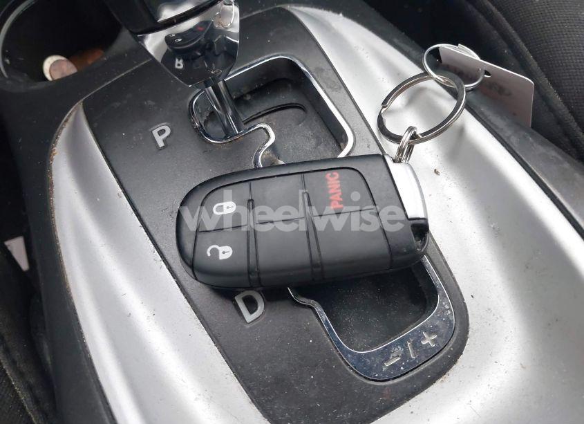 Photo 11 of 2019 Dodge Journey SE (VIN 3C4PDCBB1KT798842)