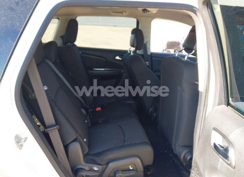 Photo 8 of 2019 Dodge Journey SE (VIN 3C4PDCBB1KT835453)