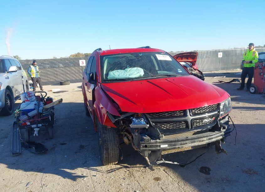 2019 Dodge Journey SE (VIN 3C4PDCBB1KT860384) main photo