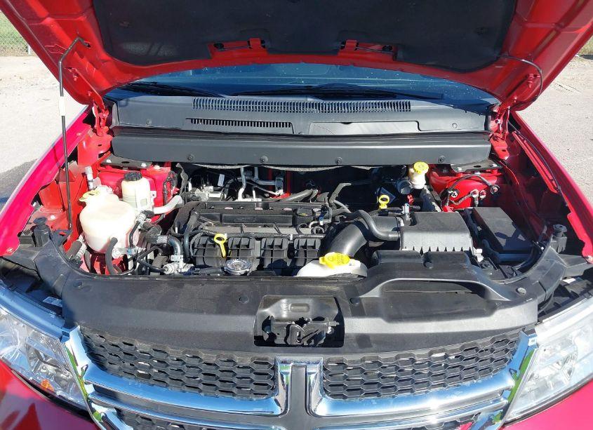 Photo 10 of 2019 Dodge Journey SE (VIN 3C4PDCBB1KT872969)