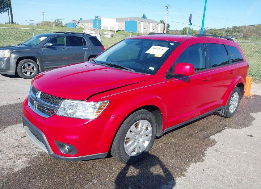 Photo 2 of 2019 Dodge Journey SE (VIN 3C4PDCBB1KT872969)