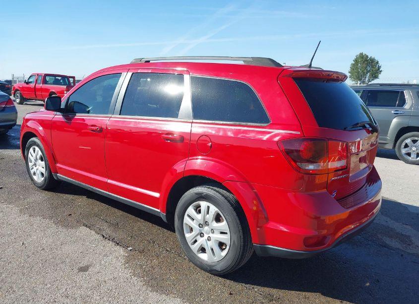 Photo 3 of 2019 Dodge Journey SE (VIN 3C4PDCBB1KT872969)