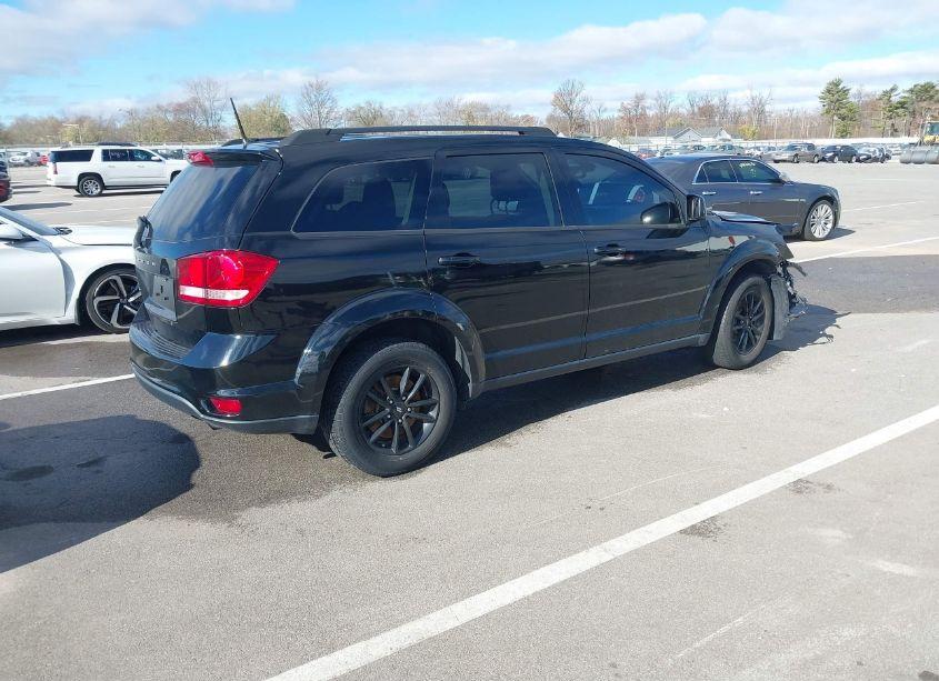 Photo 4 of 2019 Dodge Journey SE (VIN 3C4PDCBB1KT874091)