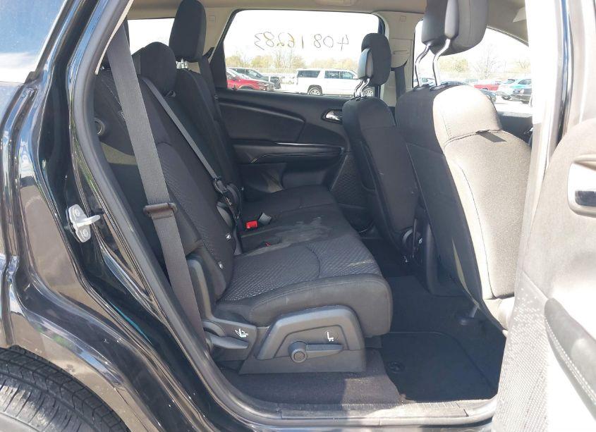 Photo 8 of 2019 Dodge Journey SE (VIN 3C4PDCBB1KT874091)
