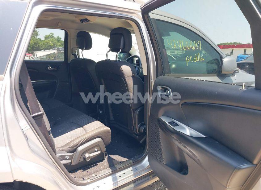 Photo 8 of 2016 Dodge Journey SXT (VIN 3C4PDCBB2GT185264)