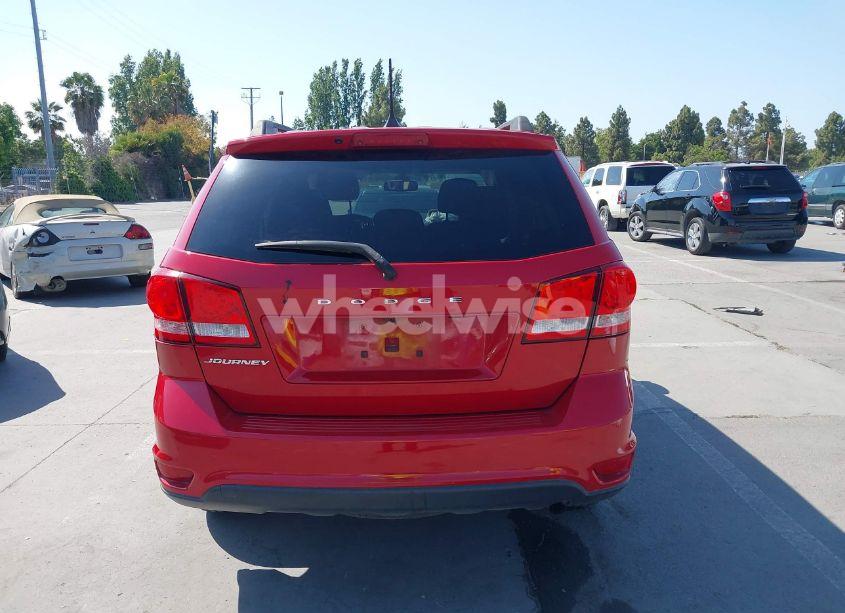 Photo 16 of 2019 Dodge Journey SE (VIN 3C4PDCBB2KT798672)