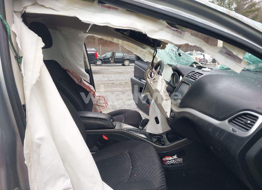 Photo 5 of 2019 Dodge Journey SE (VIN 3C4PDCBB2KT853668)