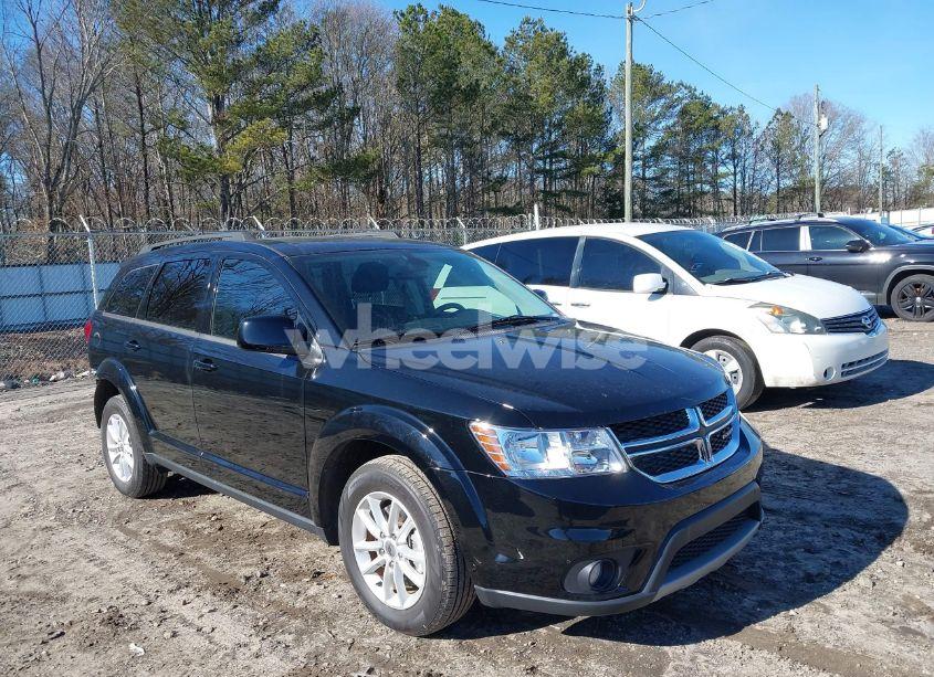 2019 Dodge Journey SE (VIN 3C4PDCBB2KT859227) main photo