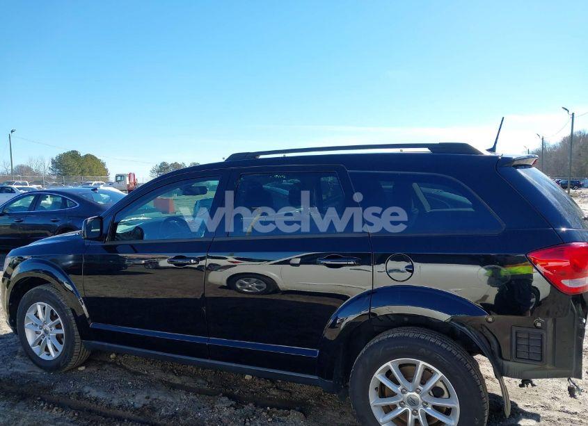 Photo 14 of 2019 Dodge Journey SE (VIN 3C4PDCBB2KT859227)