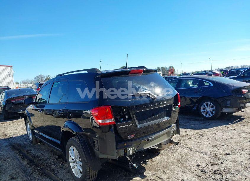 Photo 3 of 2019 Dodge Journey SE (VIN 3C4PDCBB2KT859227)