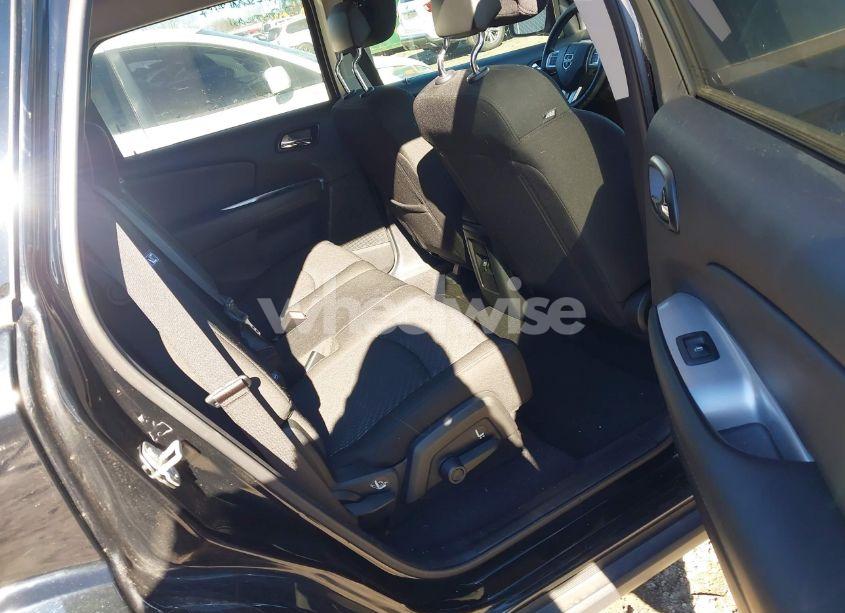 Photo 8 of 2019 Dodge Journey SE (VIN 3C4PDCBB2KT859227)