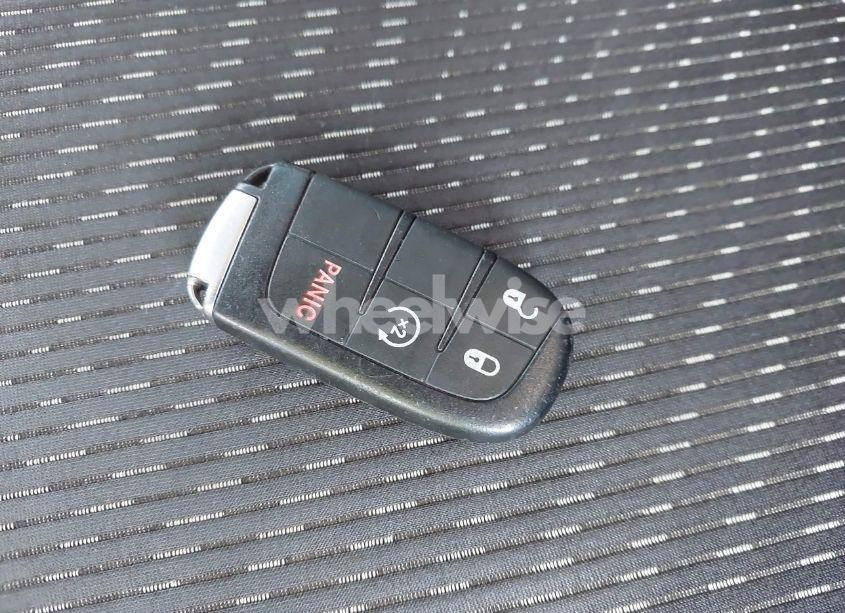 Photo 11 of 2014 Dodge Journey SXT (VIN 3C4PDCBB3ET287749)