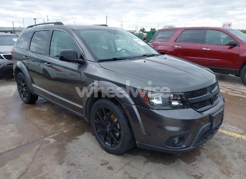 2018 Dodge Journey SXT (VIN 3C4PDCBB3JT277345) main photo