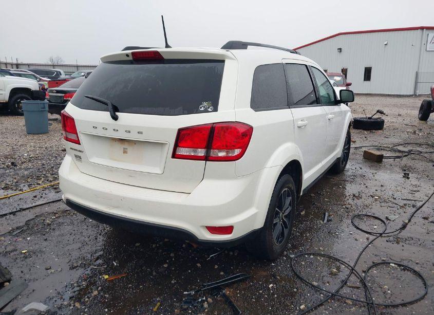 Photo 4 of 2019 Dodge Journey SE (VIN 3C4PDCBB3KT718568)
