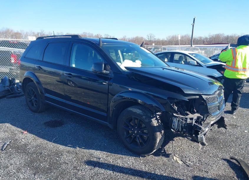 2019 Dodge Journey SE (VIN 3C4PDCBB3KT779077) main photo