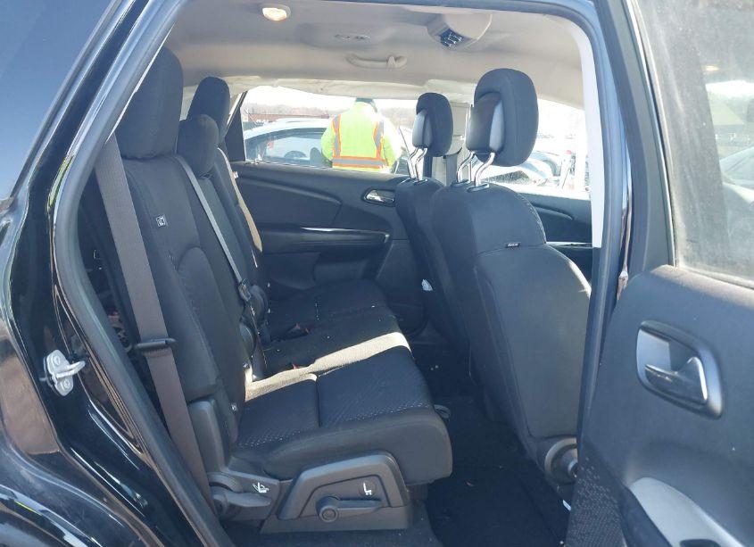 Photo 8 of 2019 Dodge Journey SE (VIN 3C4PDCBB3KT779077)