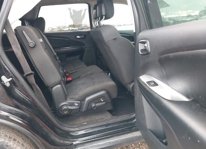 Photo 8 of 2018 Dodge Journey SXT (VIN 3C4PDCBB4JT141452)