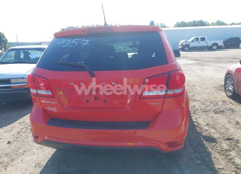 Photo 16 of 2018 Dodge Journey SXT (VIN 3C4PDCBB4JT449057)