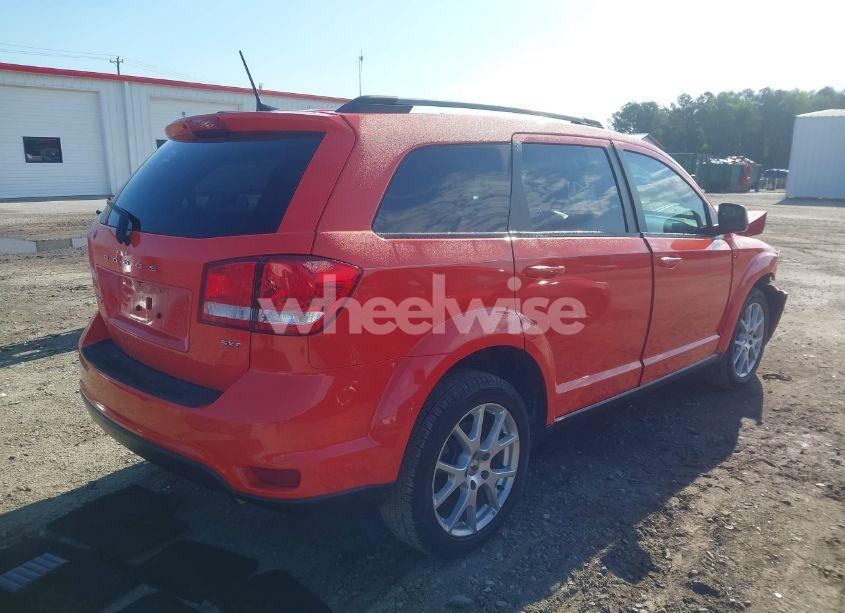 Photo 4 of 2018 Dodge Journey SXT (VIN 3C4PDCBB4JT449057)