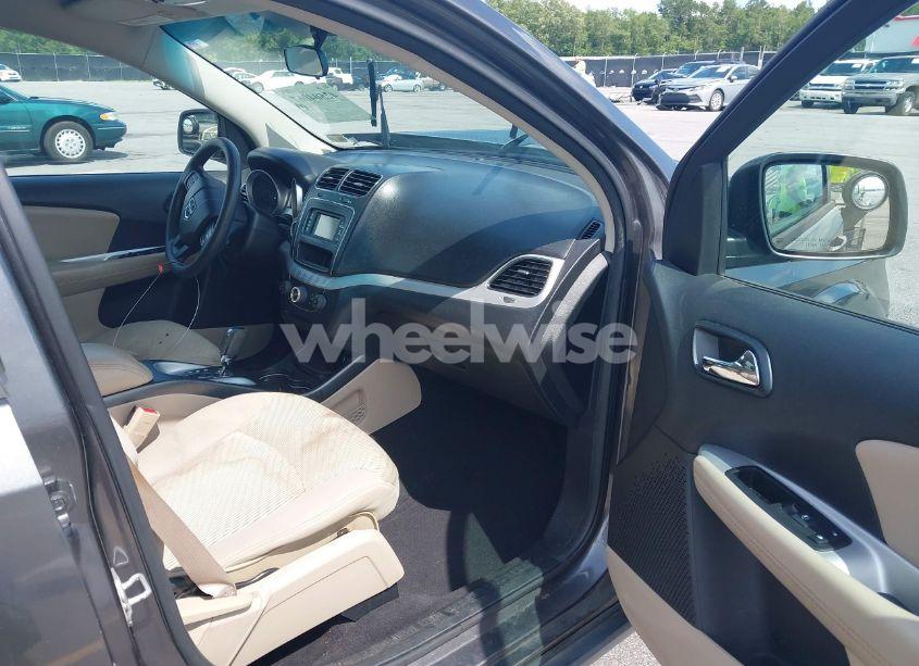 Photo 5 of 2014 Dodge Journey SXT (VIN 3C4PDCBB5ET180718)