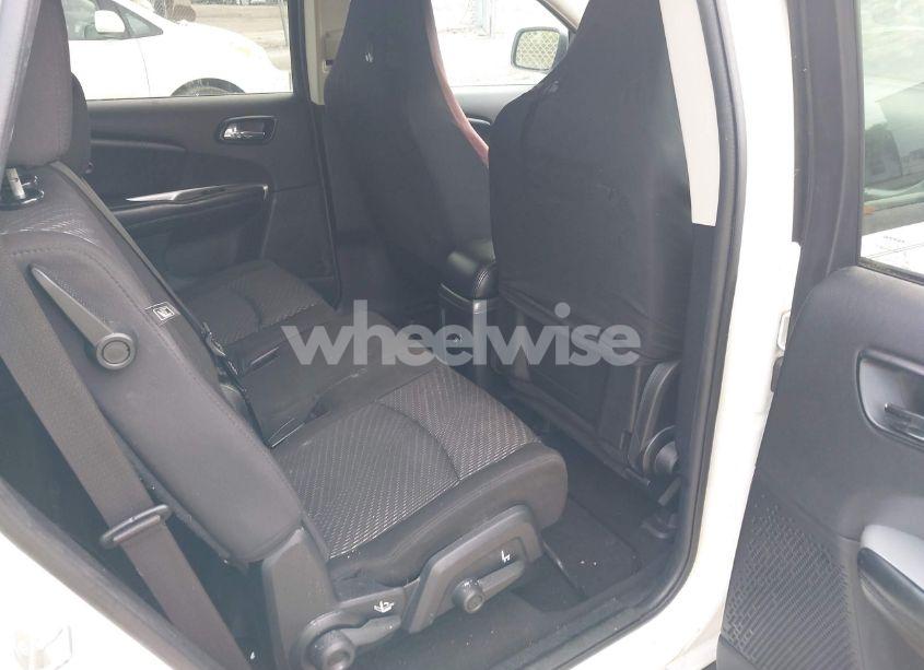 Photo 8 of 2014 Dodge Journey SXT (VIN 3C4PDCBB5ET180833)