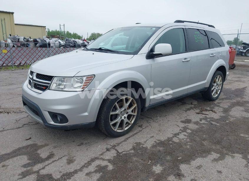 Photo 2 of 2014 Dodge Journey SXT (VIN 3C4PDCBB5ET303577)