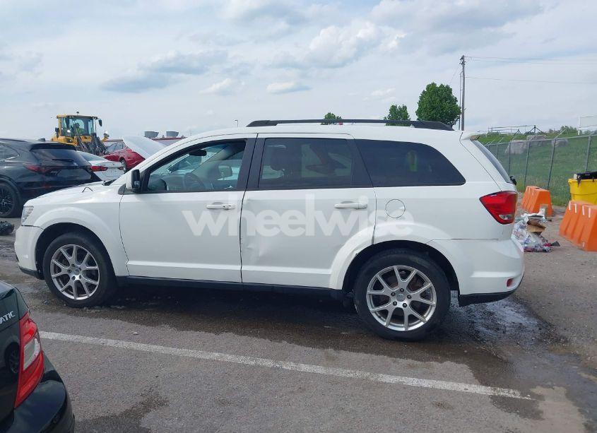 Photo 14 of 2015 Dodge Journey SXT (VIN 3C4PDCBB5FT679150)
