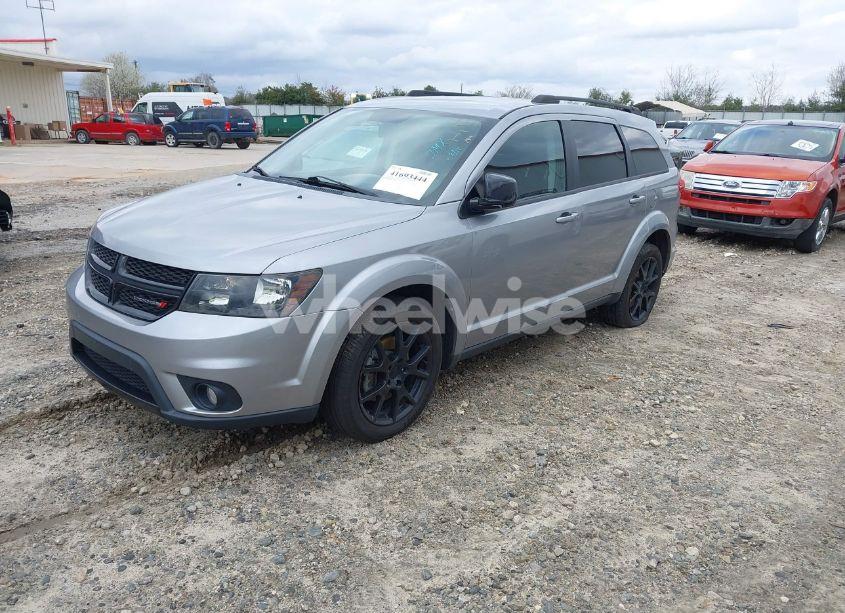 Photo 2 of 2017 Dodge Journey SXT (VIN 3C4PDCBB5HT517408)
