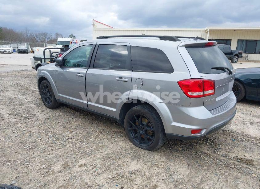 Photo 3 of 2017 Dodge Journey SXT (VIN 3C4PDCBB5HT517408)
