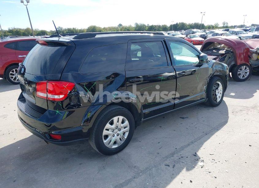 Photo 4 of 2019 Dodge Journey SE (VIN 3C4PDCBB5KT708124)