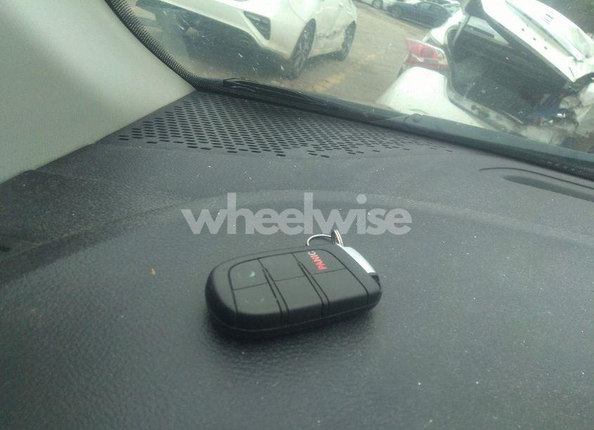 Photo 11 of 2019 Dodge Journey SE (VIN 3C4PDCBB5KT784152)