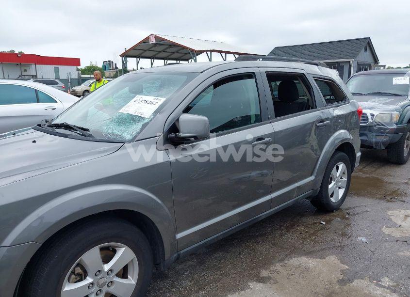 Photo 6 of 2012 Dodge Journey SXT (VIN 3C4PDCBB6CT392170)