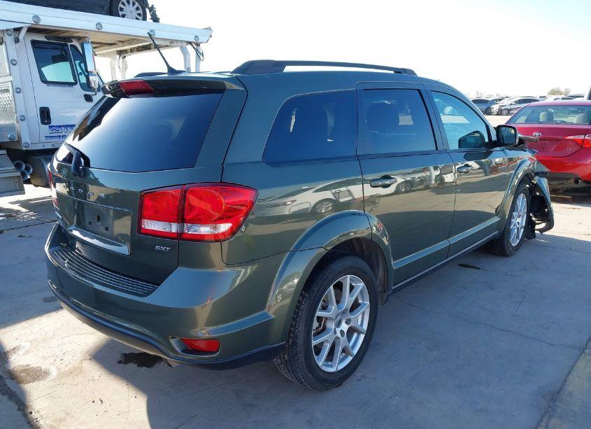 Photo 4 of 2018 Dodge Journey SXT (VIN 3C4PDCBB6JT189048)