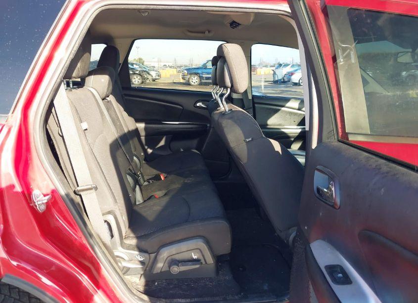 Photo 8 of 2018 Dodge Journey SXT (VIN 3C4PDCBB6JT310306)