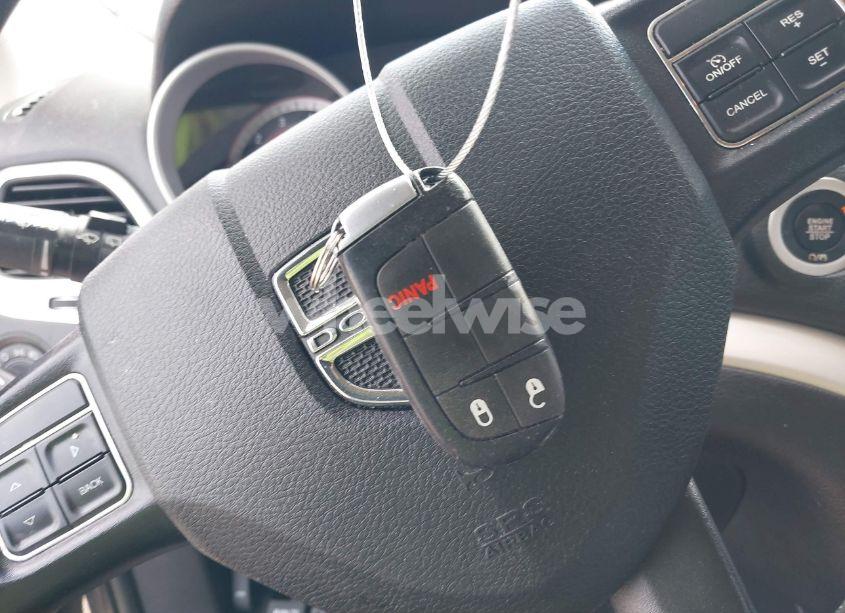 Photo 11 of 2019 Dodge Journey SE (VIN 3C4PDCBB6KT779316)