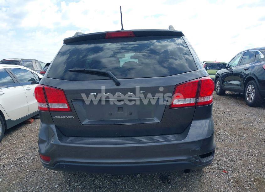 Photo 16 of 2019 Dodge Journey SE (VIN 3C4PDCBB6KT779316)