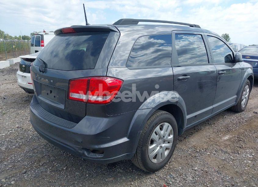 Photo 4 of 2019 Dodge Journey SE (VIN 3C4PDCBB6KT779316)