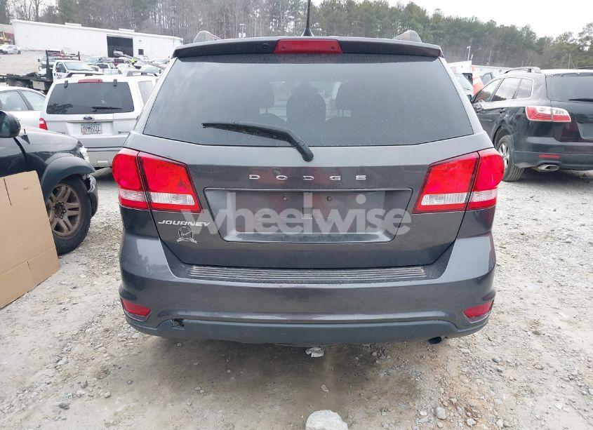 Photo 16 of 2019 Dodge Journey SE (VIN 3C4PDCBB6KT872837)