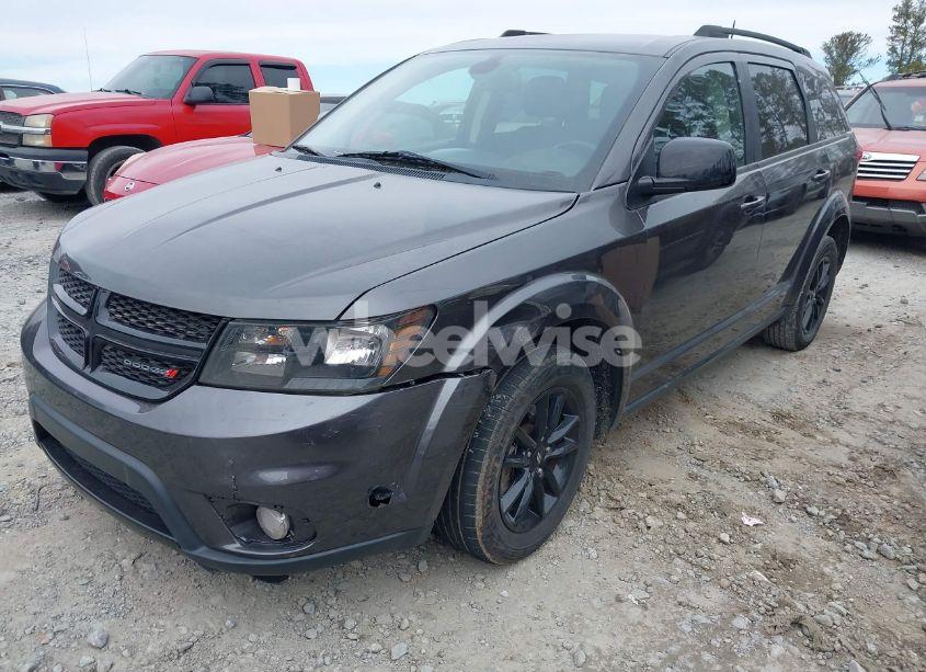Photo 2 of 2019 Dodge Journey SE (VIN 3C4PDCBB6KT872837)