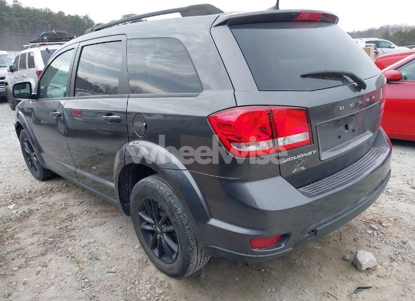 Photo 3 of 2019 Dodge Journey SE (VIN 3C4PDCBB6KT872837)