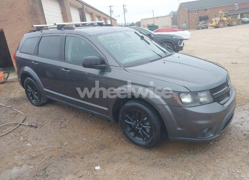 2019 Dodge Journey SE (VIN 3C4PDCBB6KT873602) main photo