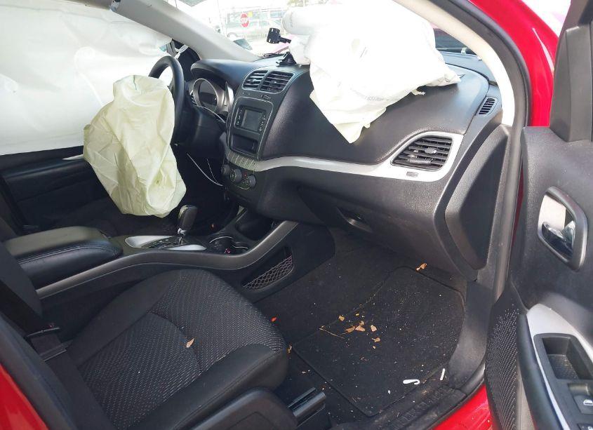 Photo 5 of 2019 Dodge Journey SE (VIN 3C4PDCBB6KT874118)