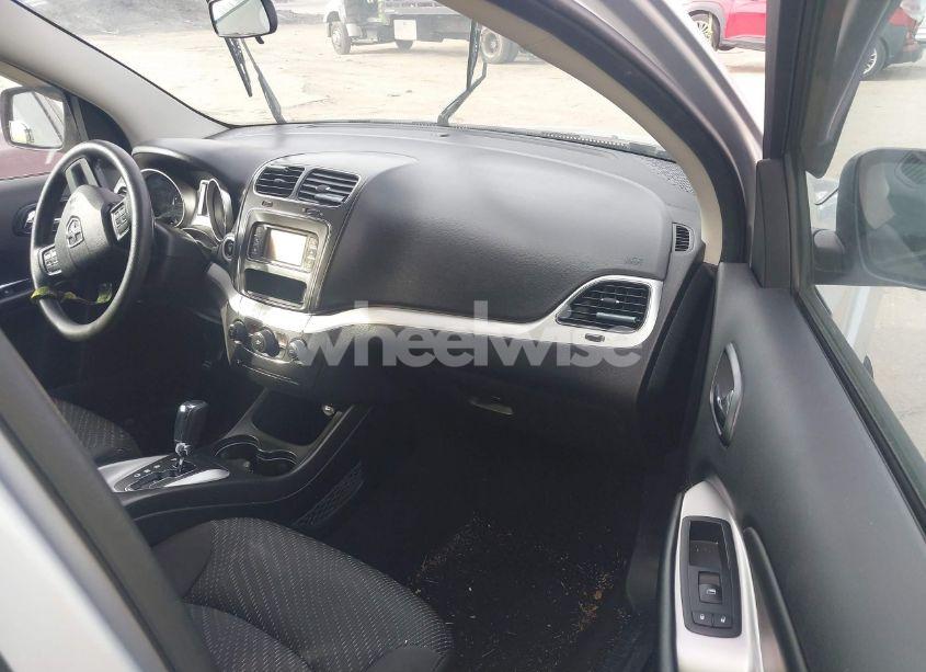 Photo 5 of 2014 Dodge Journey SXT (VIN 3C4PDCBB7ET290248)