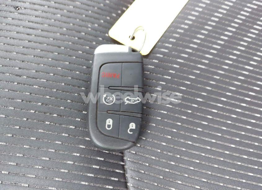 Photo 11 of 2015 Dodge Journey SXT (VIN 3C4PDCBB7FT663998)