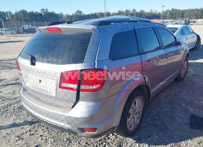 Photo 16 of 2019 Dodge Journey SE (VIN 3C4PDCBB7KT747216)