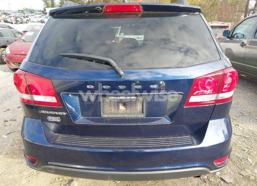 Photo 16 of 2019 Dodge Journey SE (VIN 3C4PDCBB7KT749709)