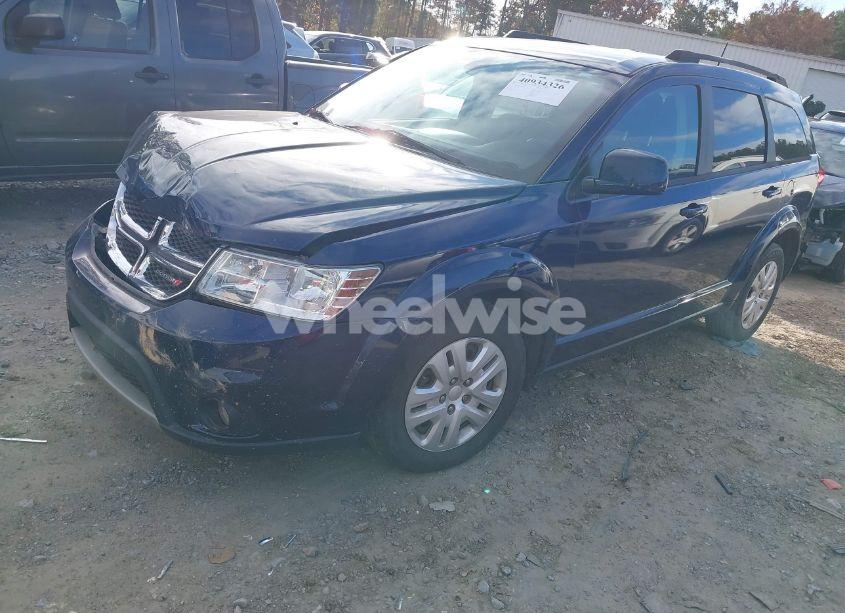 Photo 2 of 2019 Dodge Journey SE (VIN 3C4PDCBB7KT749709)